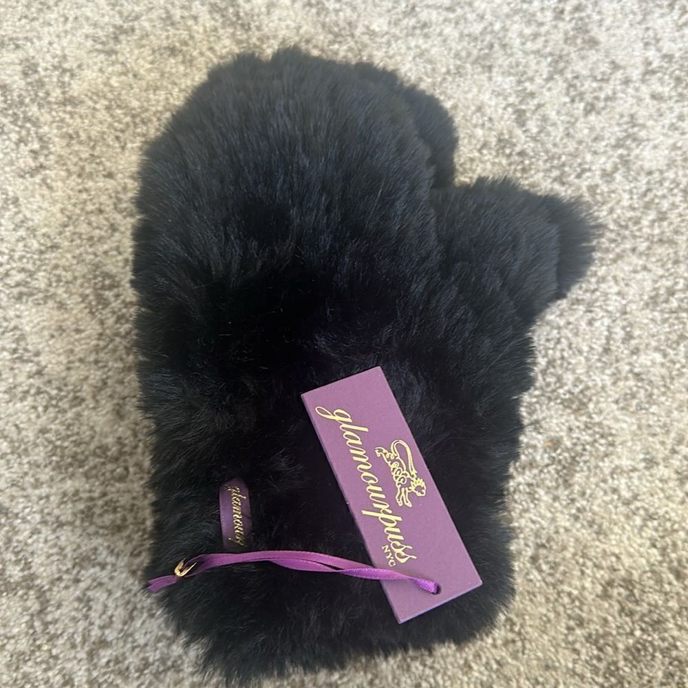 Glamourpuss NYC Faux Fur Mittens O/S